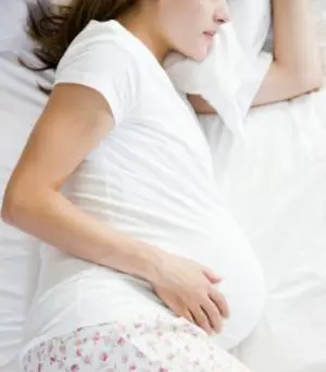 Sleeping on your back while pregnant: is it really not recommended?