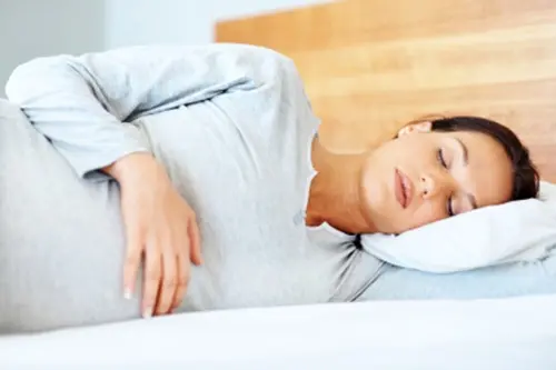 Sleeping on your back while pregnant: is it really not recommended?