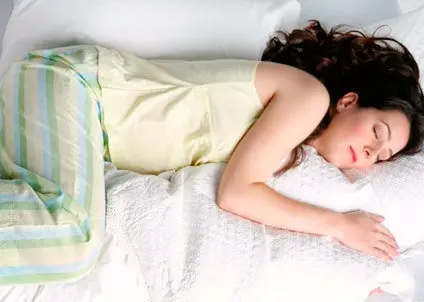 Sleeping on your back while pregnant: is it really not recommended?