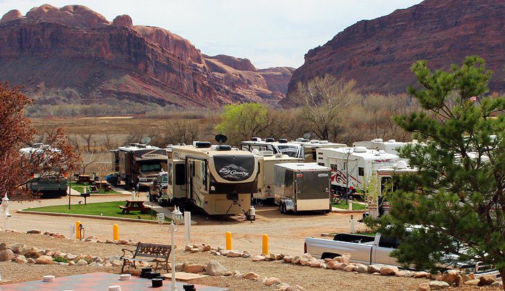 10 Best Campgrounds near Moab: Arches, Canyonlands, Dead Horse Point, BLM, & More