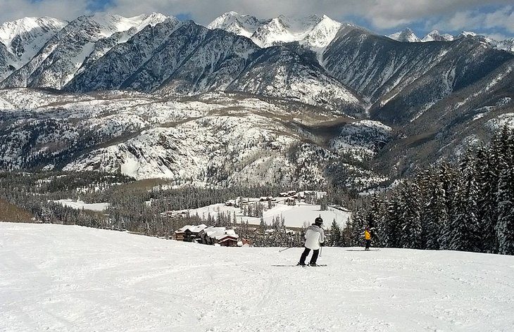 10 Best Cheap Ski Resorts in Colorado, 2023/24