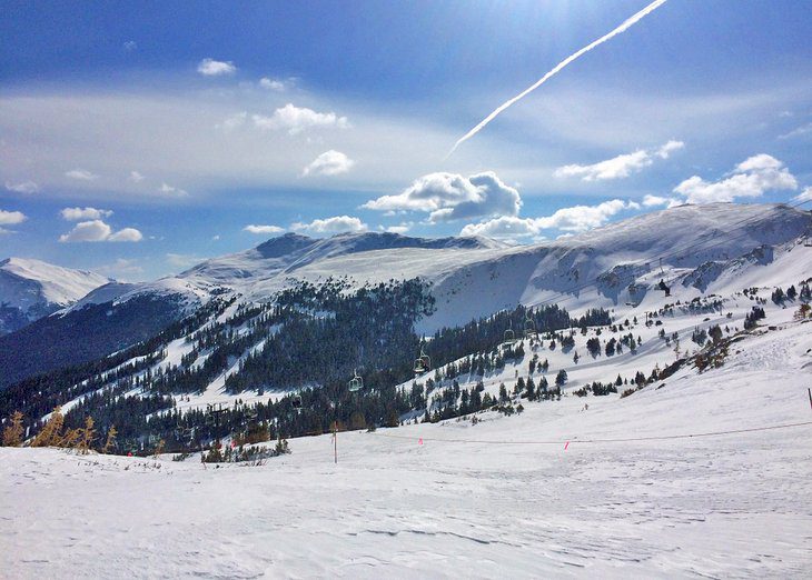 10 Best Cheap Ski Resorts in Colorado, 2023/24