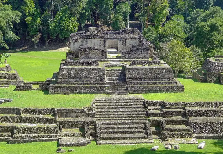 10 Best Mayan Ruins in Belize