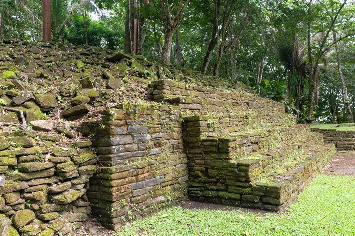 10 Best Mayan Ruins in Belize