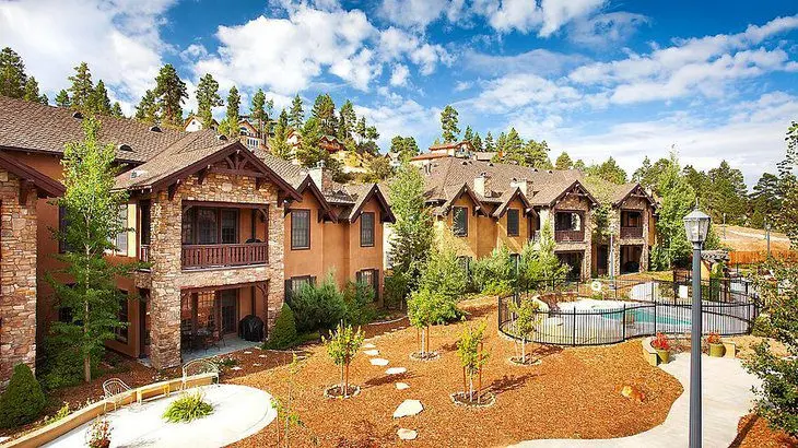 10 Best Resorts in Big Bear, CA