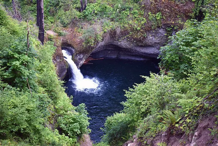 10 Best Waterfalls near Portland, OR