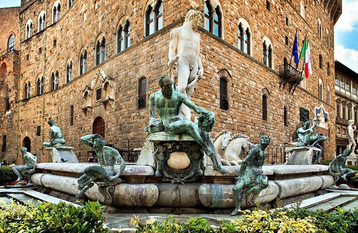 10 Top Highlights of Piazza della Signoria in Florence