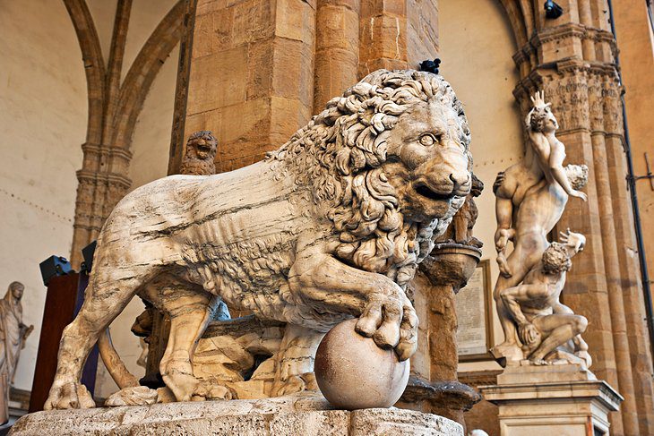 10 Top Highlights of Piazza della Signoria in Florence