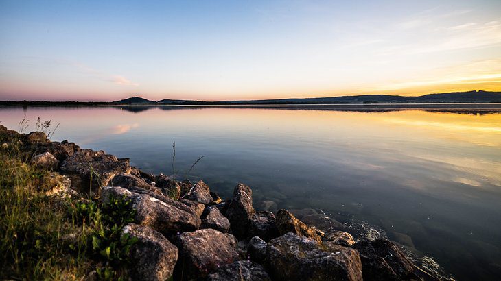 10 Top-Rated Lakes in France