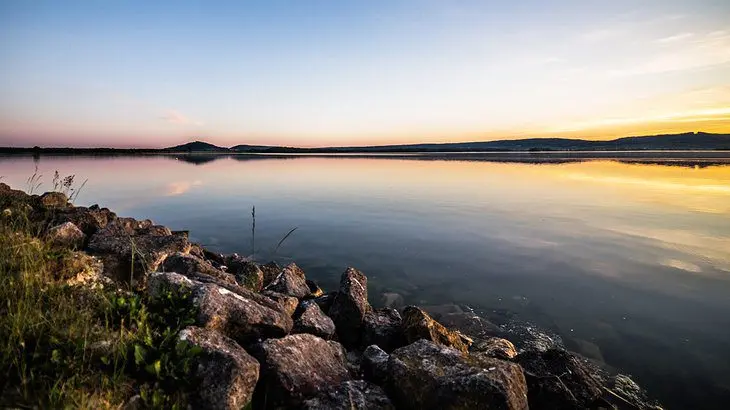 10 Top-Rated Lakes in France