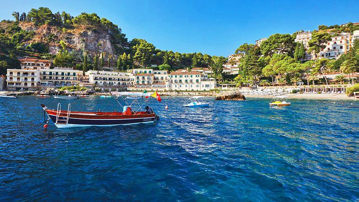 10 Top-Rated Resorts in Sicily