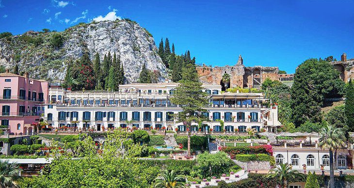 10 Top-Rated Resorts in Sicily