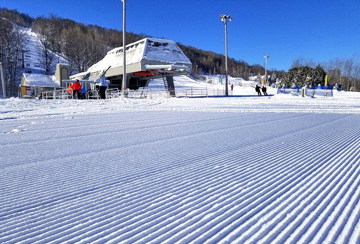 10 Top-Rated Ski Resorts in Quebec, 2023/24