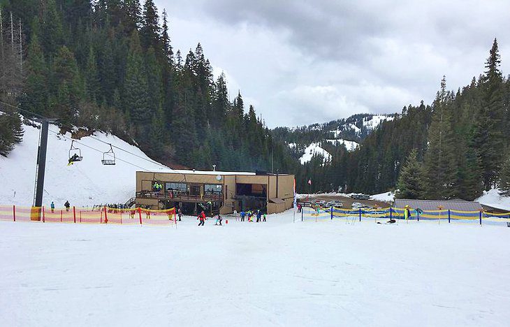 10 Top-Rated Ski Resorts in Washington State, 2023/24