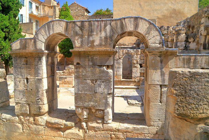 10 Top-Rated Things to Do in Nimes