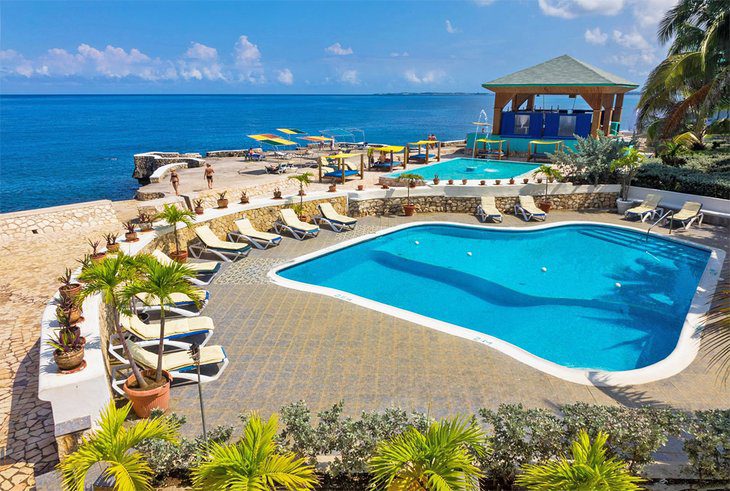 11 Best All-Inclusive Resorts in Negril