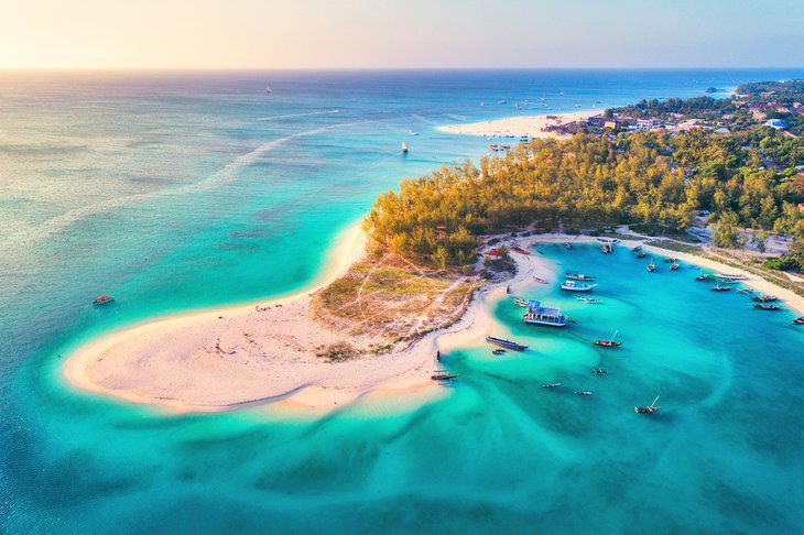 11 Best Cheap Tropical Vacations