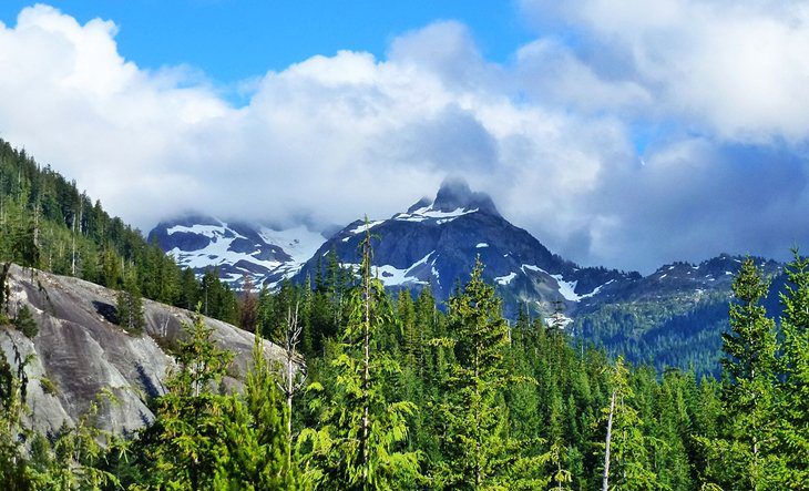 11 Best Hikes in Squamish, BC