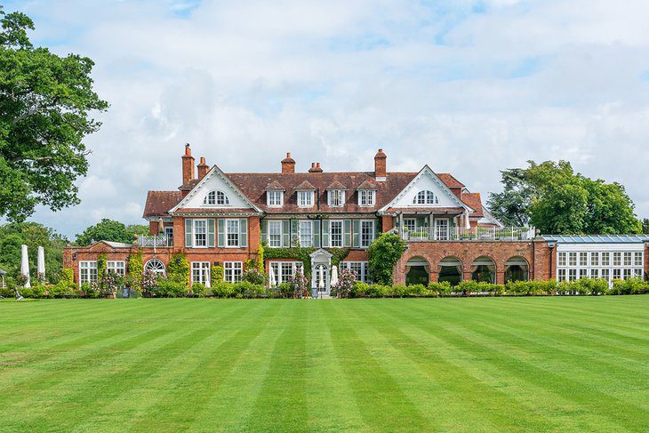 11 Best Holiday Resorts in the UK