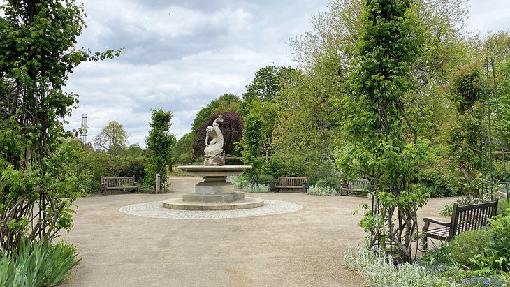 11 Best Public Gardens in London, England