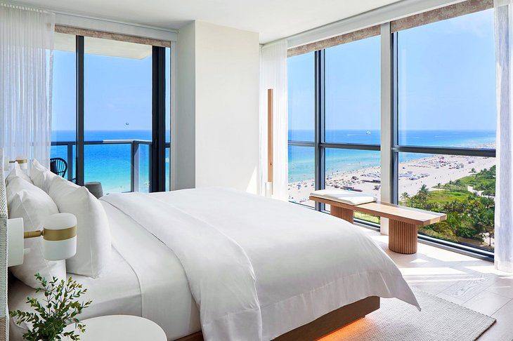 11 Best Resorts in Miami Beach