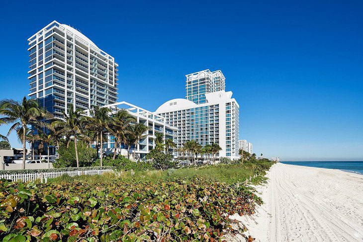 11 Best Resorts in Miami Beach