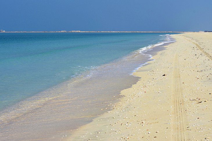 11 Top-Rated Beaches in Dubai