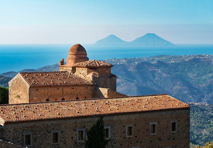 11 Top-Rated Day Trips from Messina