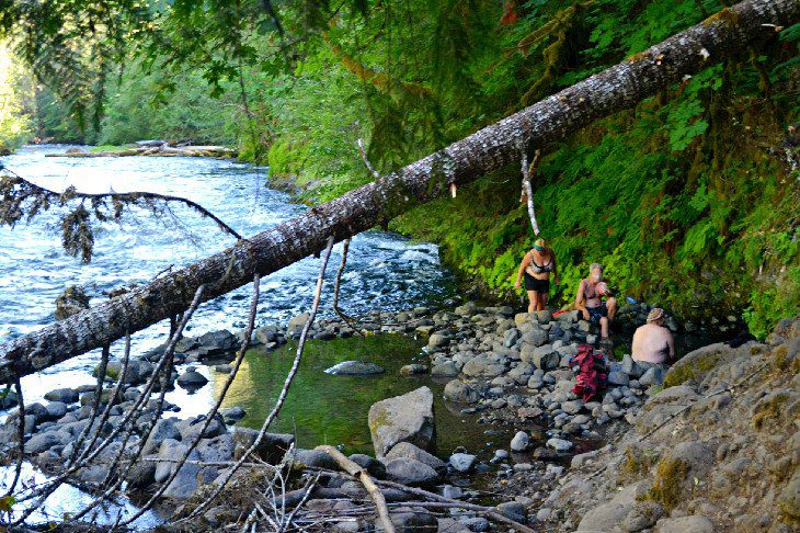 11 Top-Rated Hot Springs in Oregon