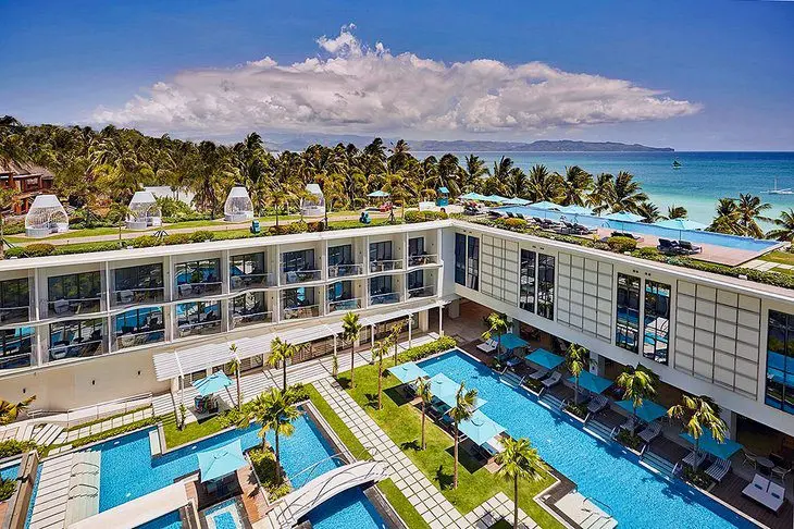 11 Top-Rated Resorts in the Philippines