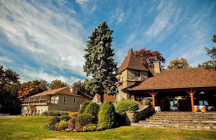 11 Top-Rated Resorts in the Poconos, PA