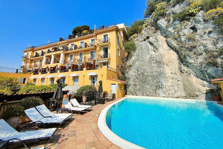 11 Top-Rated Resorts on the French Riviera