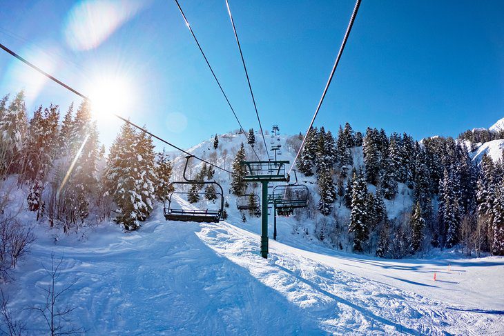 11 Top-Rated Ski Resorts in Utah, 2023/24