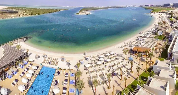 12 Best Beaches in Abu Dhabi