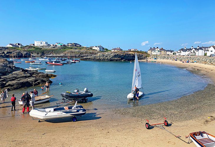 12 Best Beaches in Anglesey