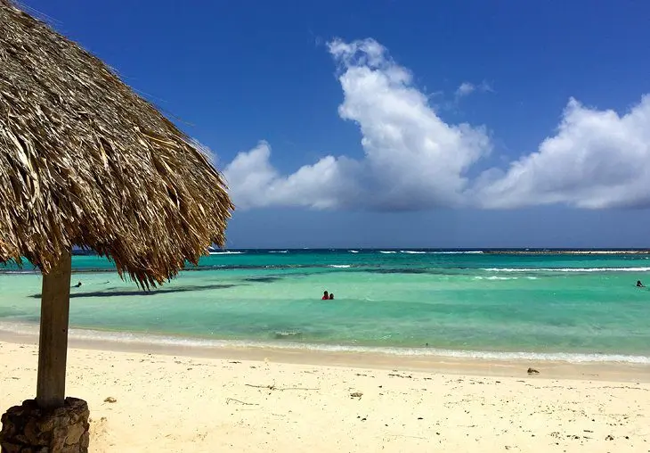 12 Best Beaches in Aruba (with Map)