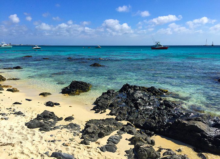 12 Best Beaches in Aruba (with Map)