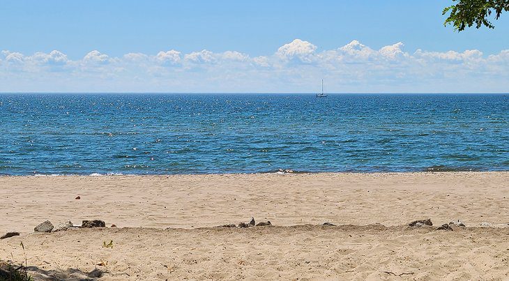 12 Best Beaches in Toronto