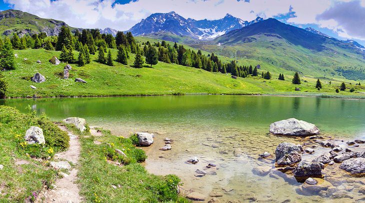 12 Best Hikes in Switzerland