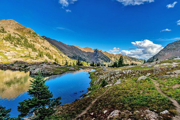 12 Best Hikes in Vail, CO