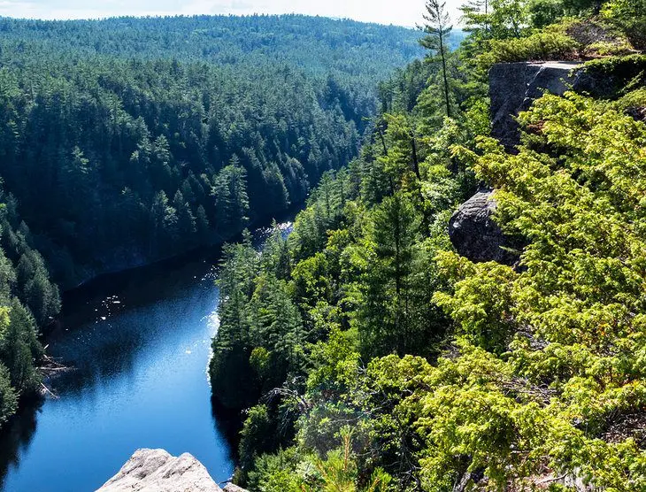 12 Best Hiking Trails in Algonquin Provincial Park