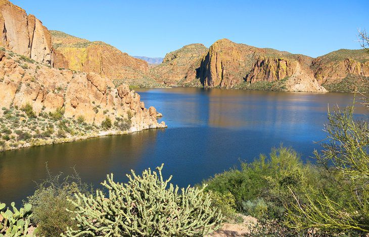 12 Best Lakes in Arizona