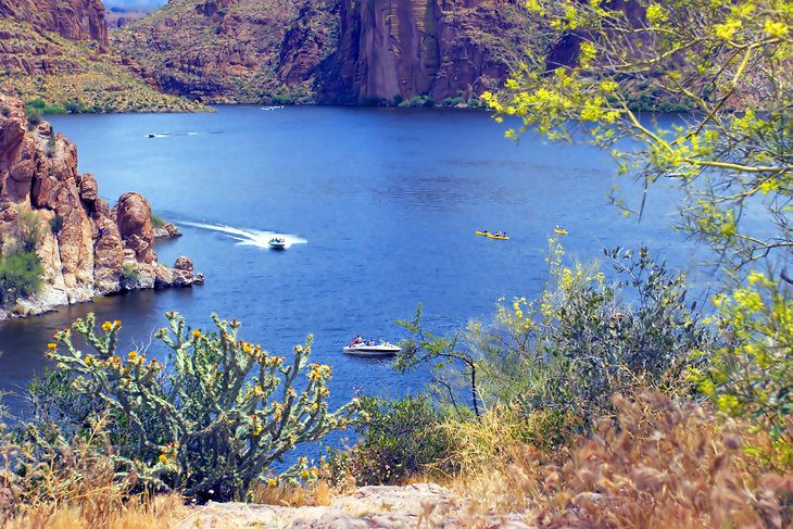 12 Best Lakes in Arizona