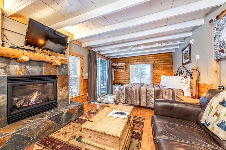 12 Best Resorts and Lodges in Estes Park, CO