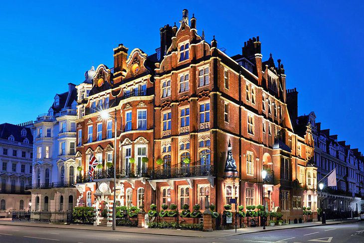 12 Best Resorts in London