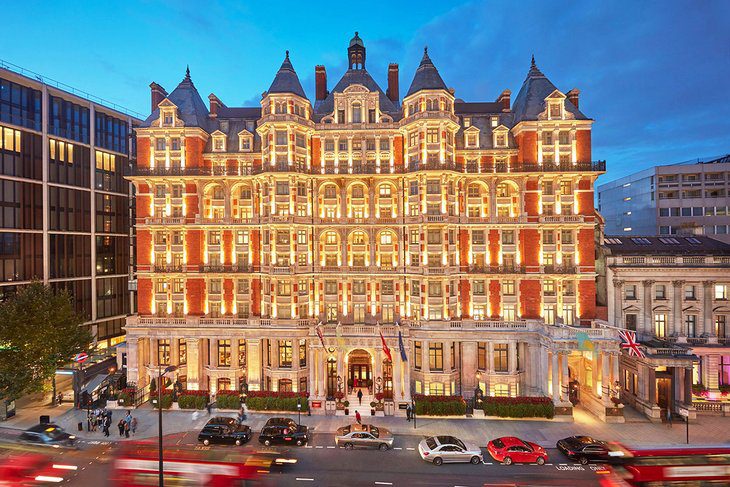 12 Best Resorts in London