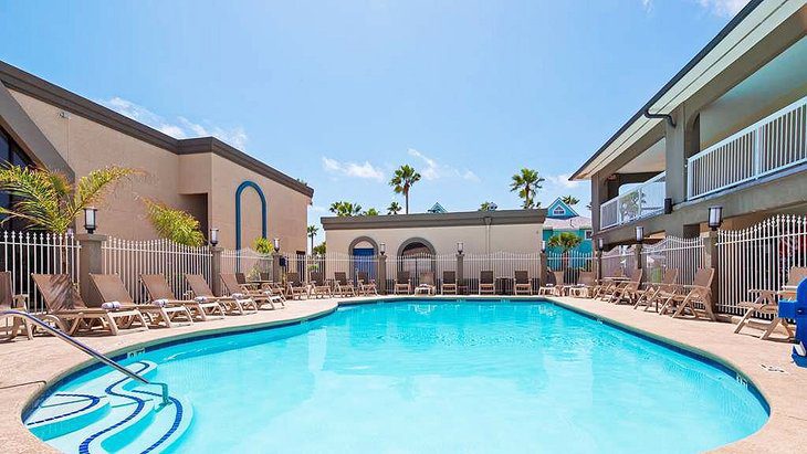 12 Best Resorts in Port Aransas, TX