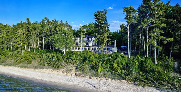 12 Best Resorts on Lake Michigan, MI