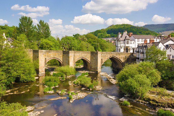 12 Best Small Towns in Wales