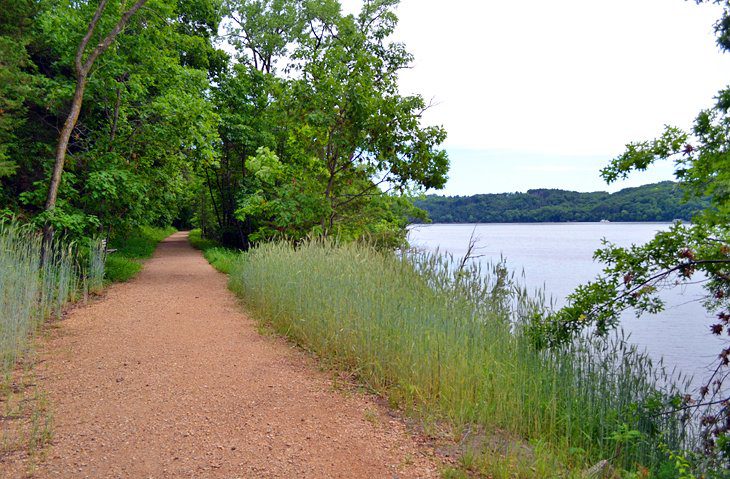 12 Top-Rated Hiking Trails in Minnesota